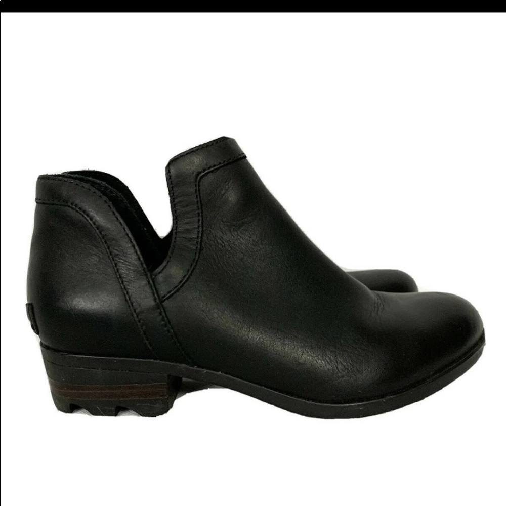 Sorel Lolla Black Waterproof Boots 8.5